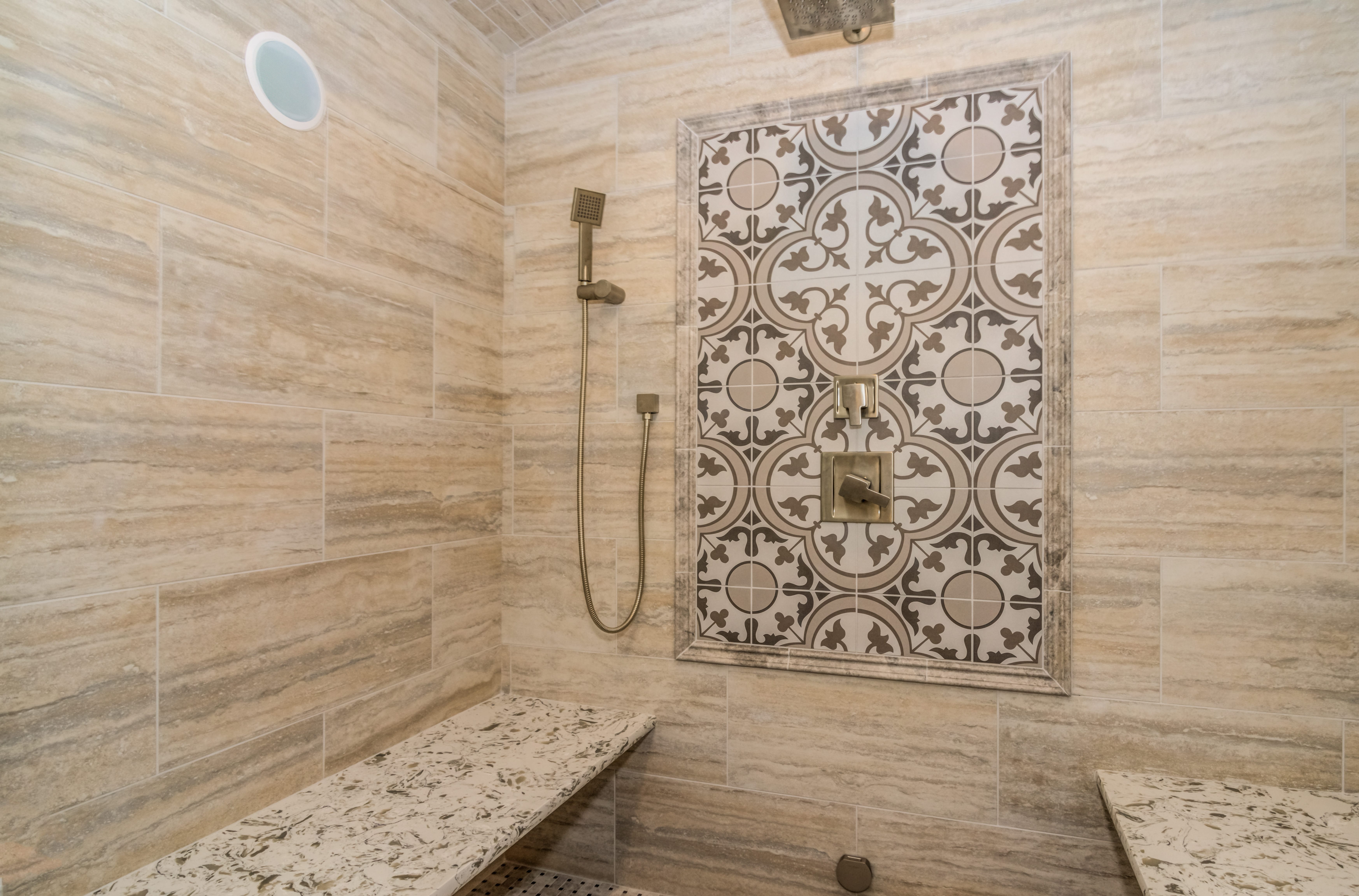 Skyway Residence - Image 3