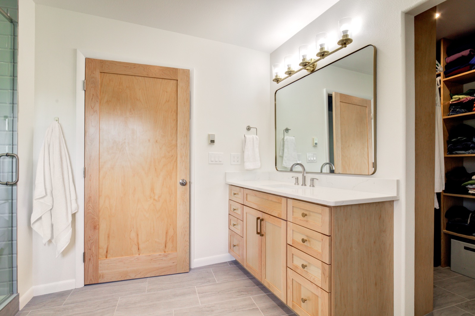 Pleasant Valley Residence - Image 5