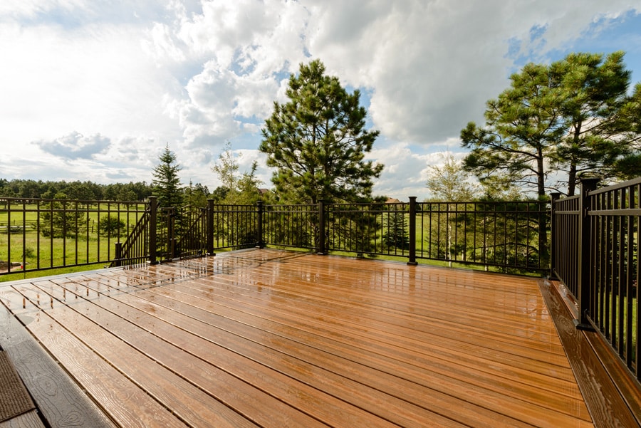 Evergrain decking, Fortress railing, Black Forest